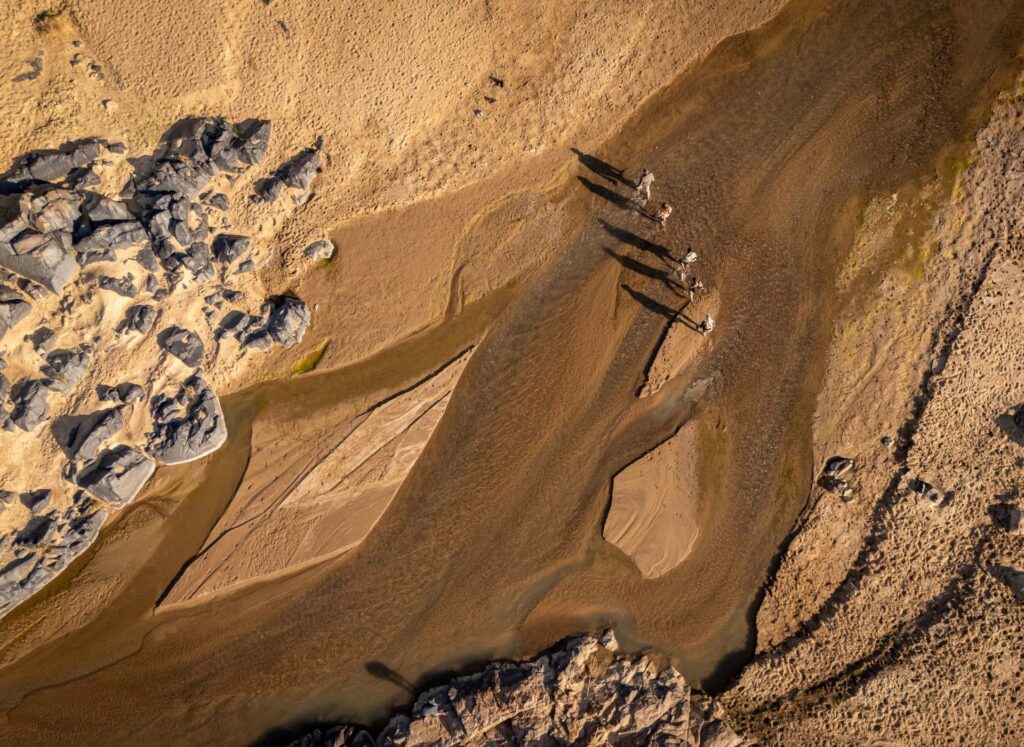 walking safaris at babanango game reserve in kzn